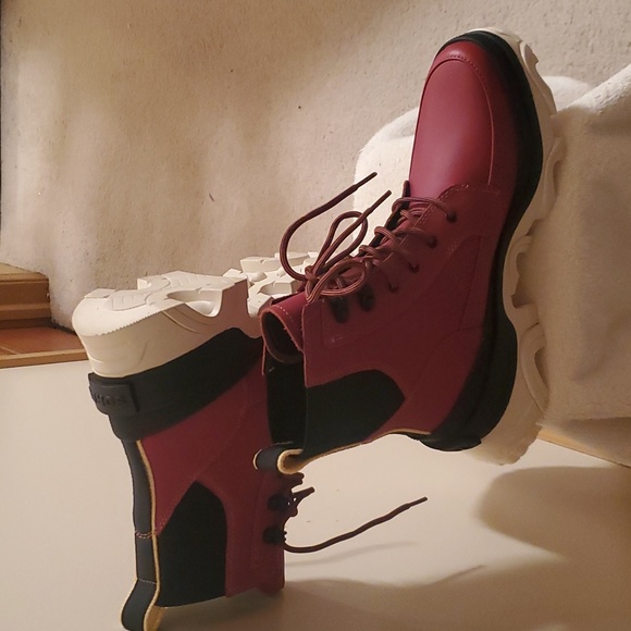 Sorel Waterproof Lace-up Boots - Picture 8 of 13